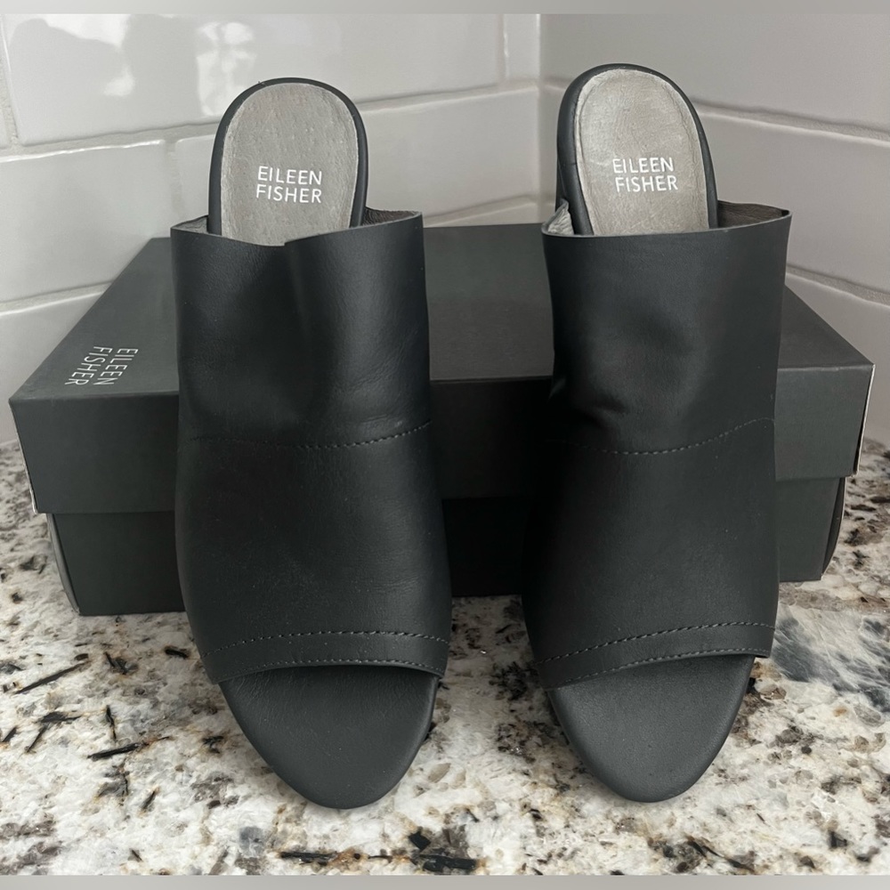 NWOT Eileen Fisher Juju Block Heels